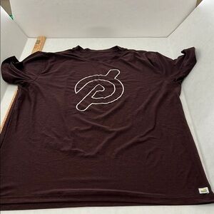 Peloton/Vuori Men's Brown T-Shirt